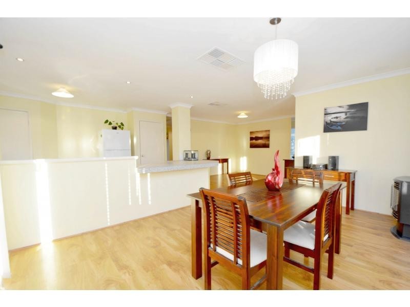 13 Rosella Place, Gosnells WA 6110