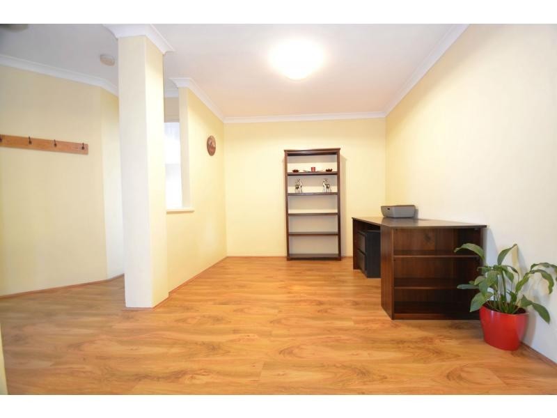 13 Rosella Place, Gosnells WA 6110