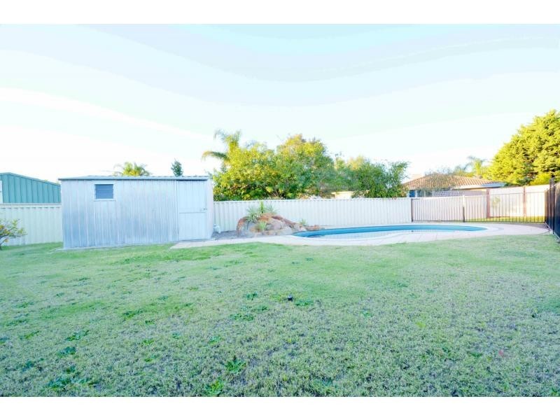 13 Rosella Place, Gosnells WA 6110