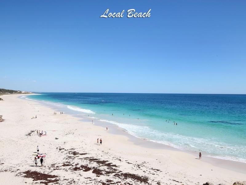 27 Toulon Circle, Mindarie WA 6030