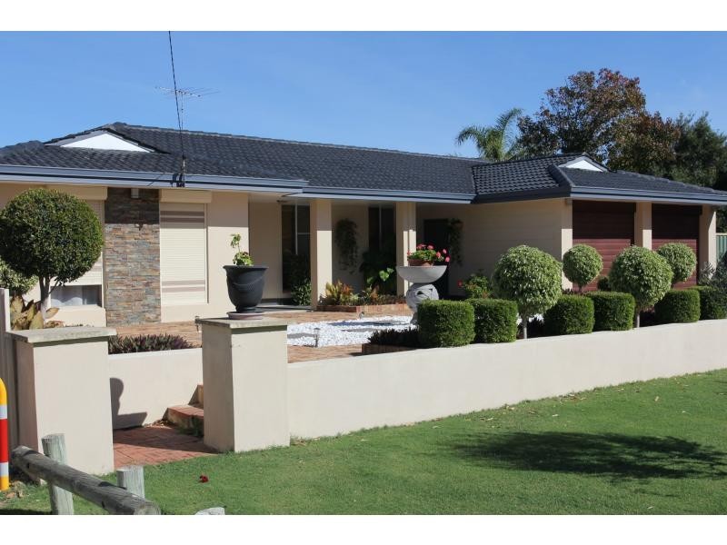 3 Bage Court, Hillarys WA 6025