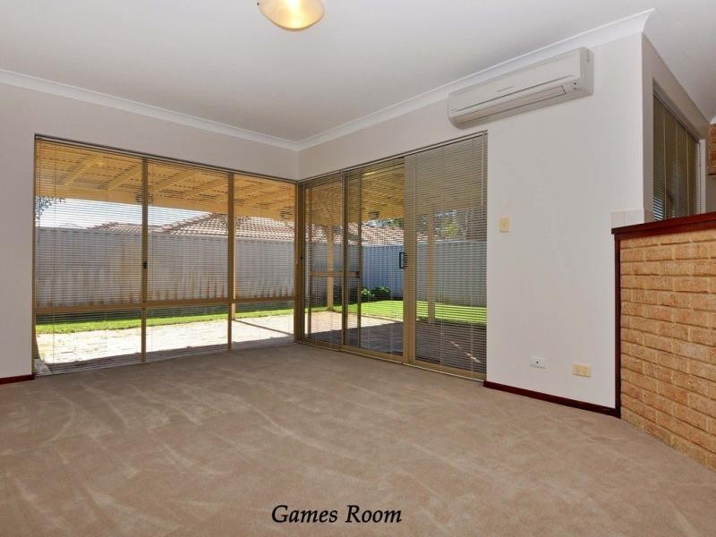 127 Camarino Drive, Woodvale WA 6026