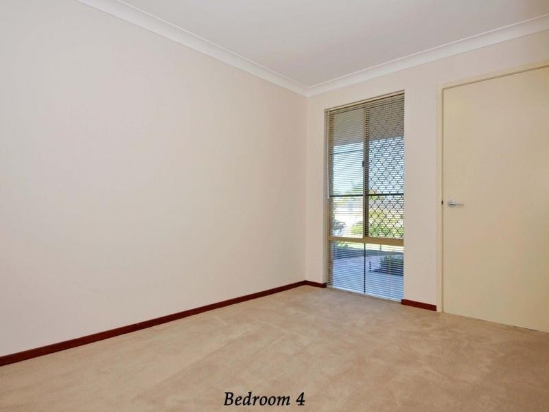 127 Camarino Drive, Woodvale WA 6026