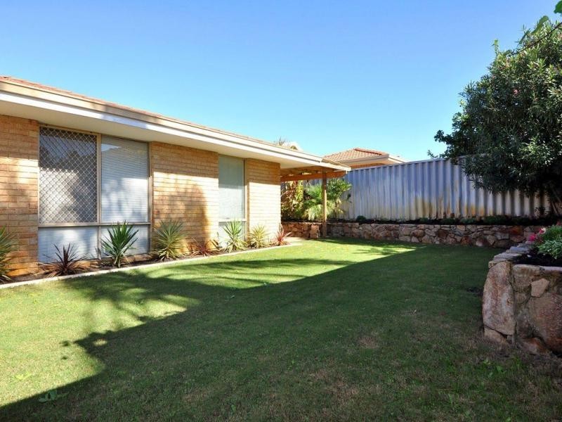 127 Camarino Drive, Woodvale WA 6026