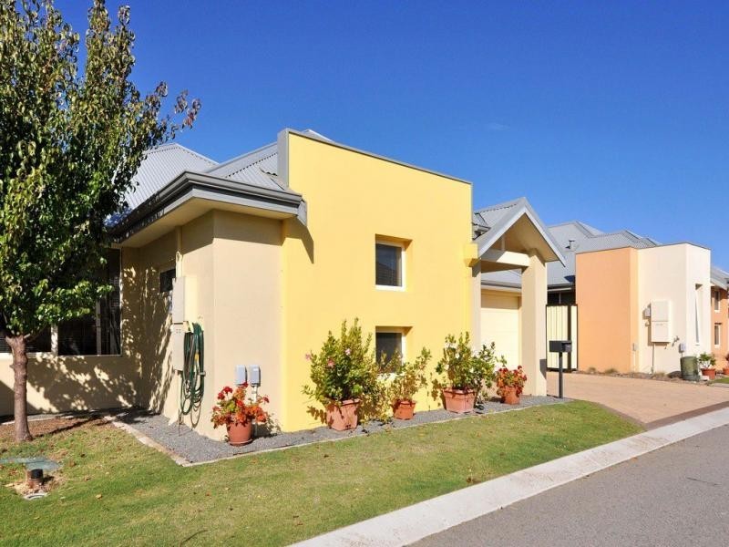 7 Emerson Turn, Clarkson WA 6030