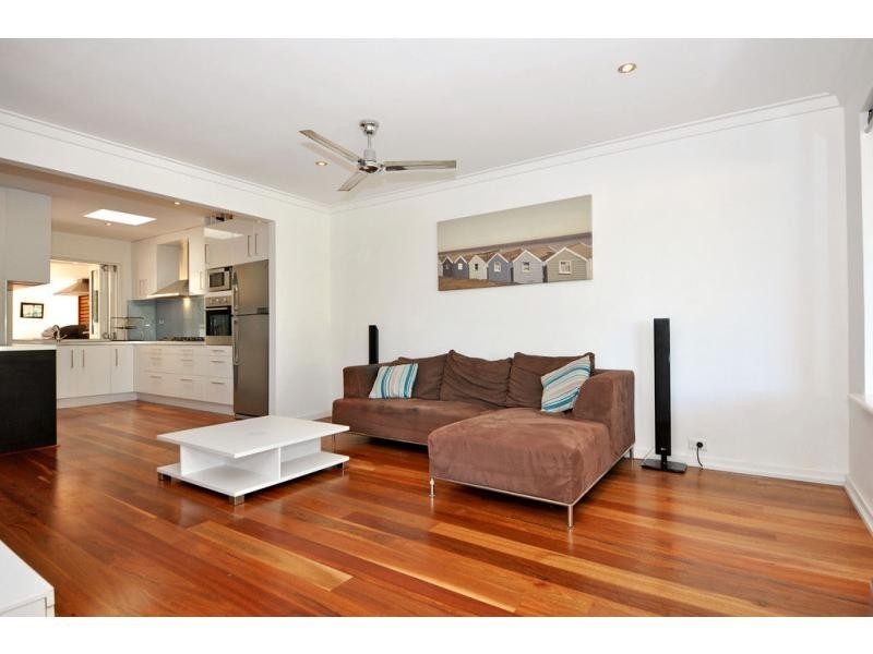 21B Gleddon Way, Hillarys WA 6025