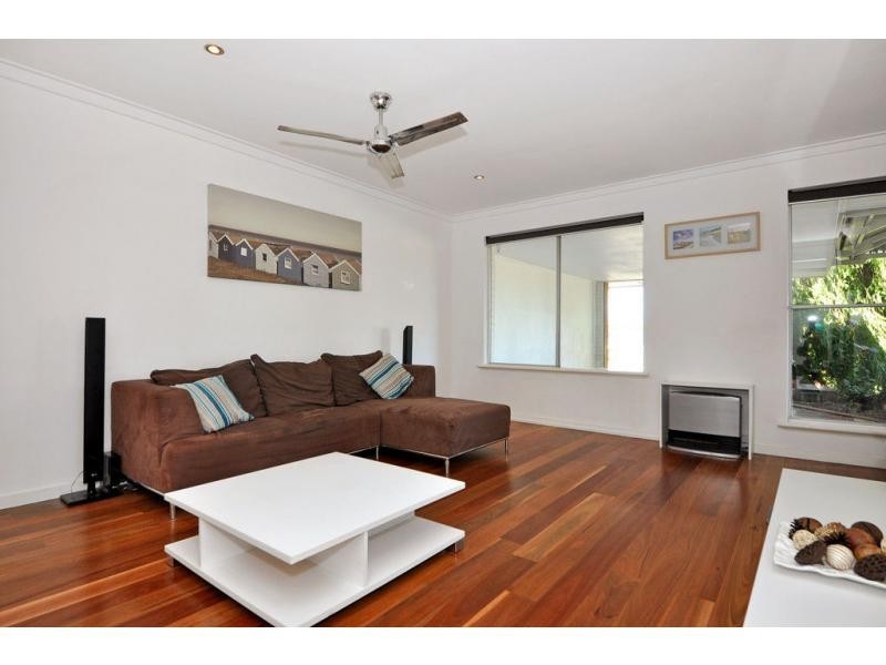 21B Gleddon Way, Hillarys WA 6025