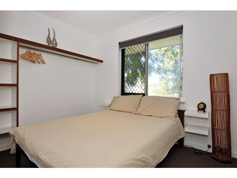 21B Gleddon Way, Hillarys WA 6025