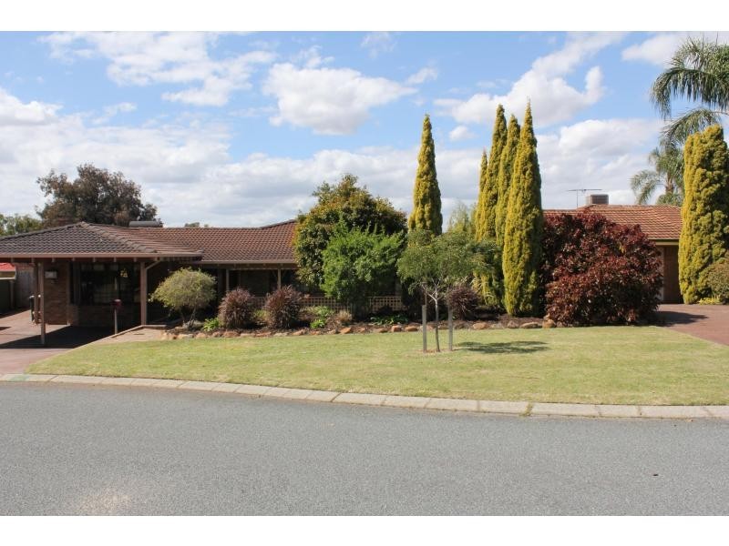 6 Tracy Turn, Woodvale WA 6026