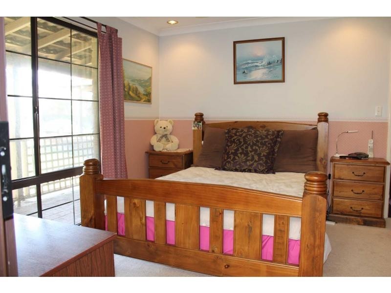 6 Tracy Turn, Woodvale WA 6026