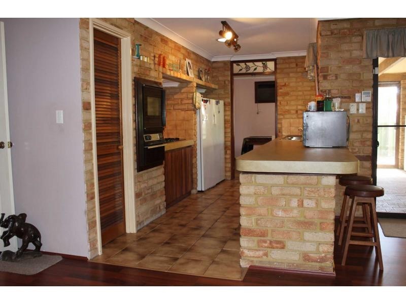 6 Tracy Turn, Woodvale WA 6026