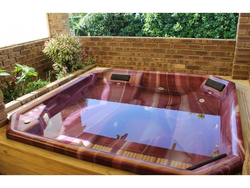 6 Tracy Turn, Woodvale WA 6026