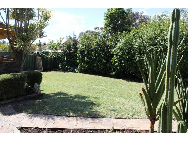 6 Tracy Turn, Woodvale WA 6026