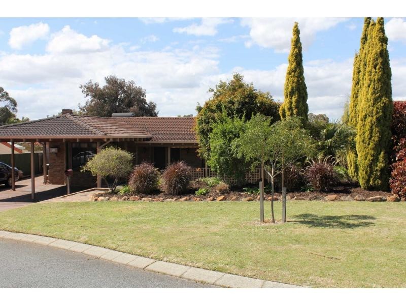 6 Tracy Turn, Woodvale WA 6026