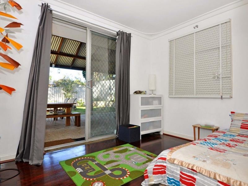 4 Manuka Place, Duncraig WA 6023