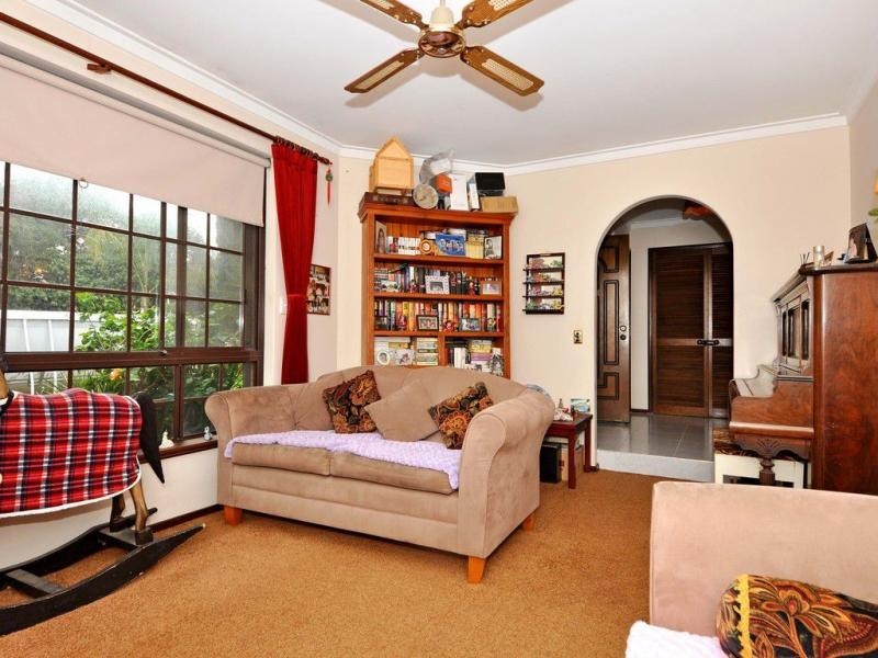 170 Glengarry Drive, Duncraig WA 6023