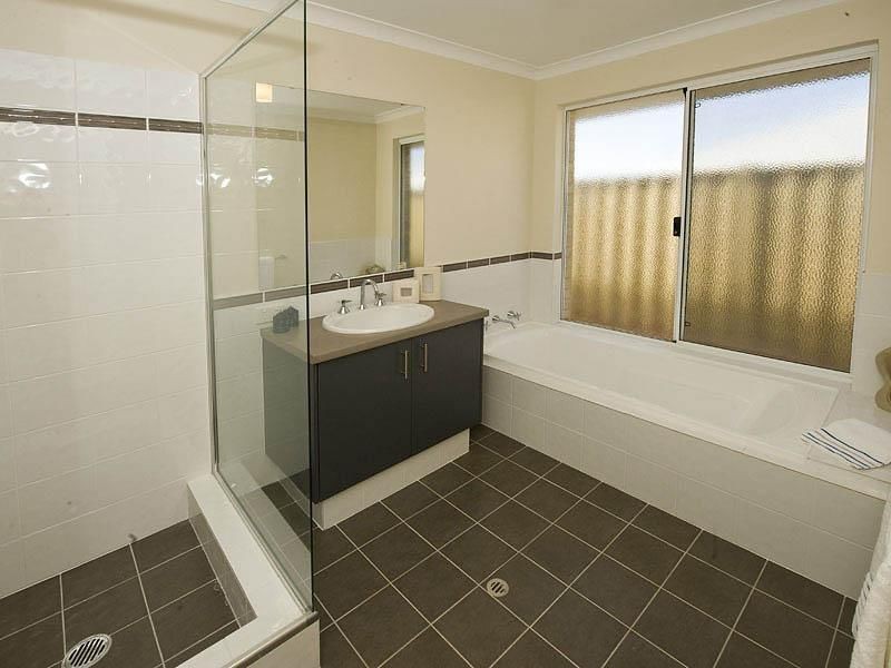 42 Dirleton Loop, Butler WA 6036