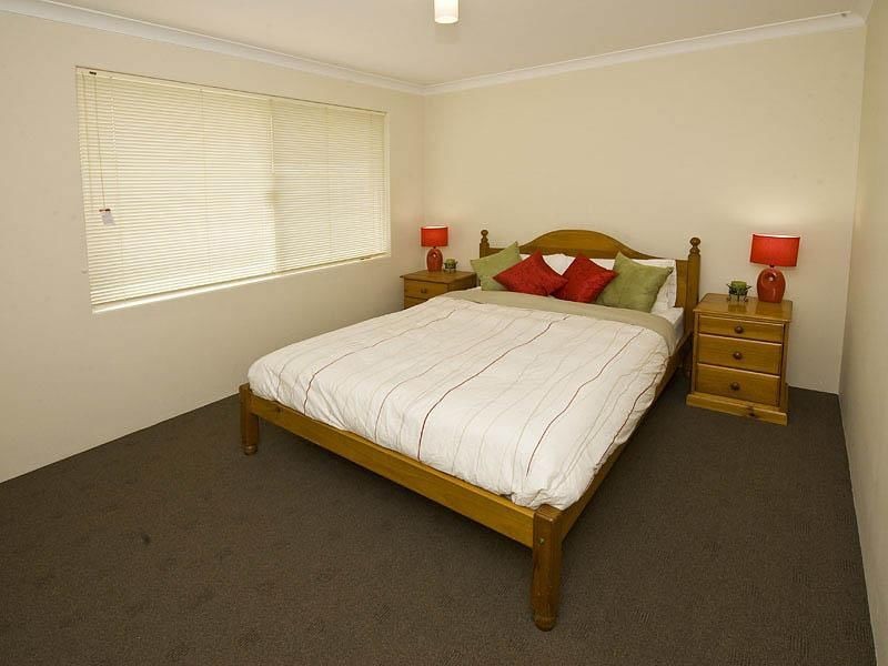 42 Dirleton Loop, Butler WA 6036