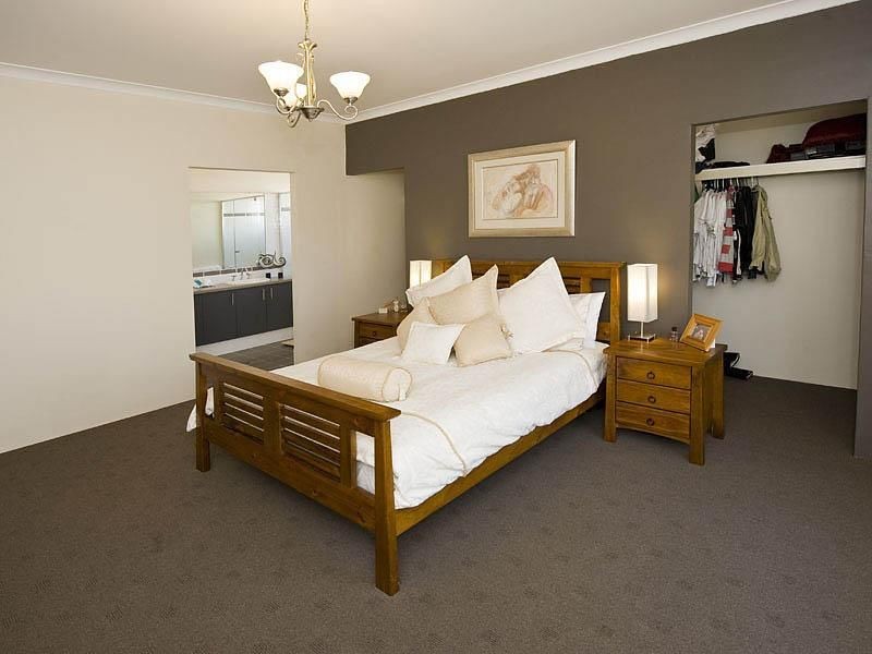 42 Dirleton Loop, Butler WA 6036