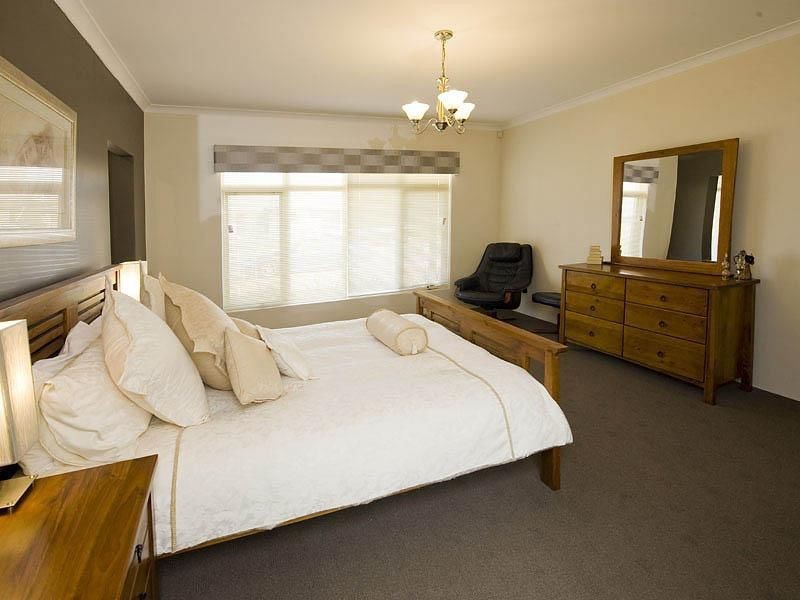 42 Dirleton Loop, Butler WA 6036