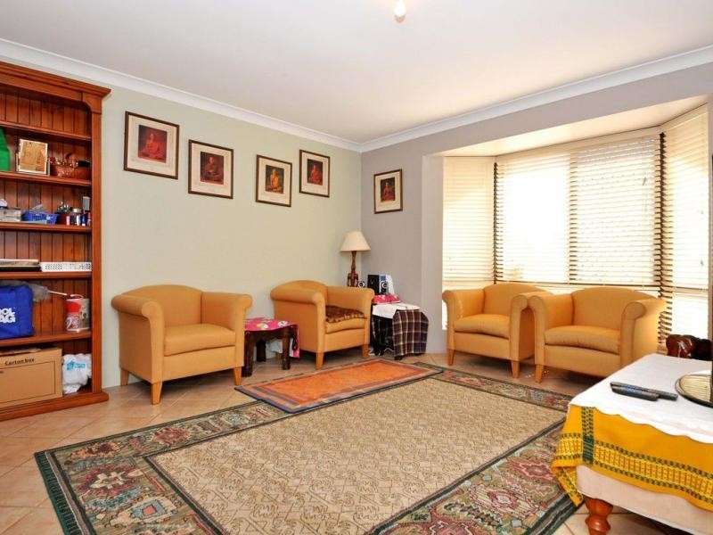 18 Brookland Crescent, Marangaroo WA 6064