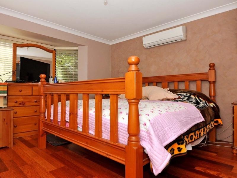 18 Brookland Crescent, Marangaroo WA 6064