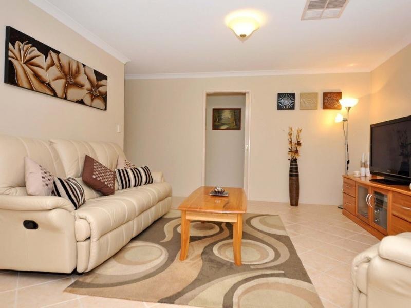 107 Hellfire Drive, Darch WA 6065