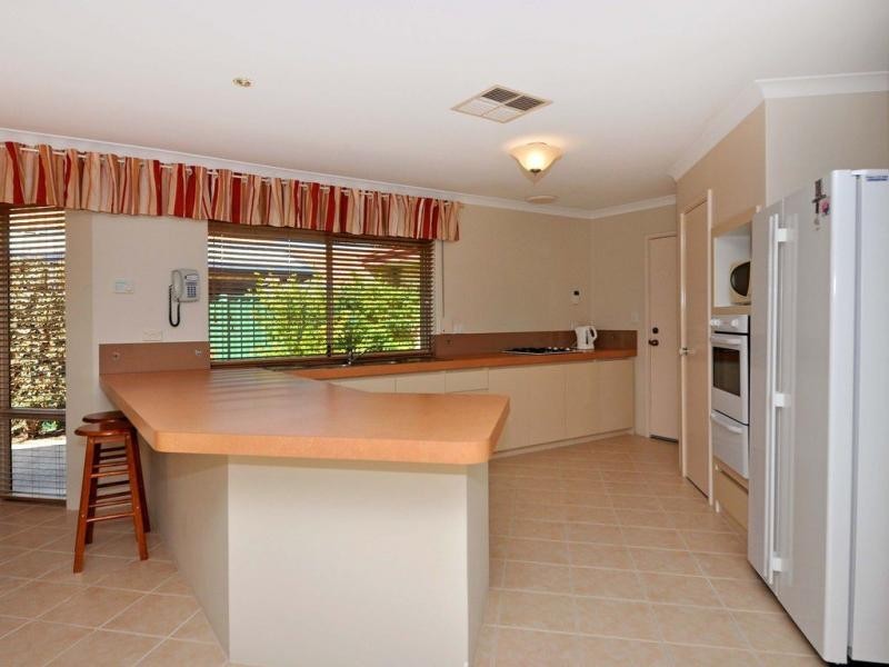 107 Hellfire Drive, Darch WA 6065