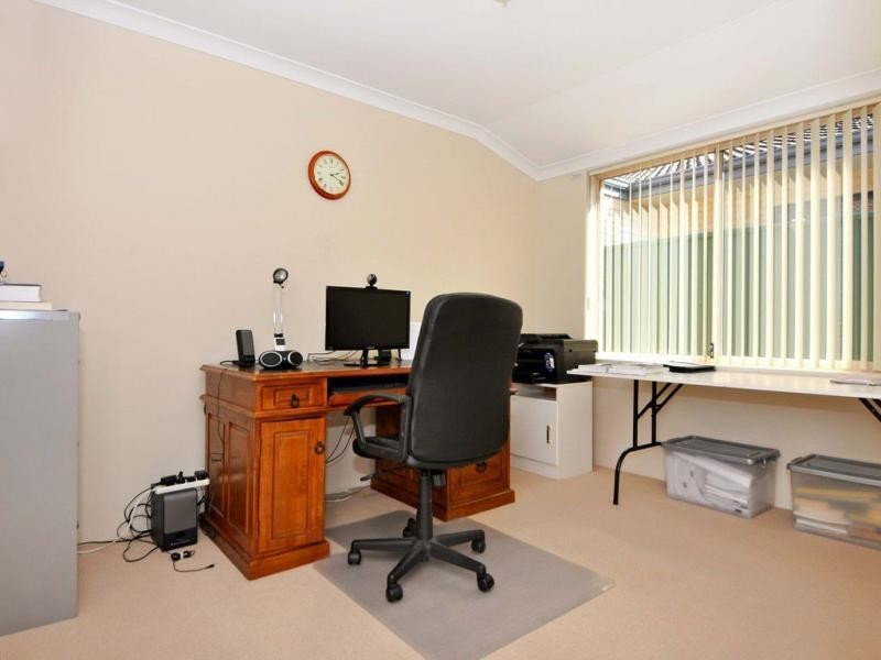 107 Hellfire Drive, Darch WA 6065