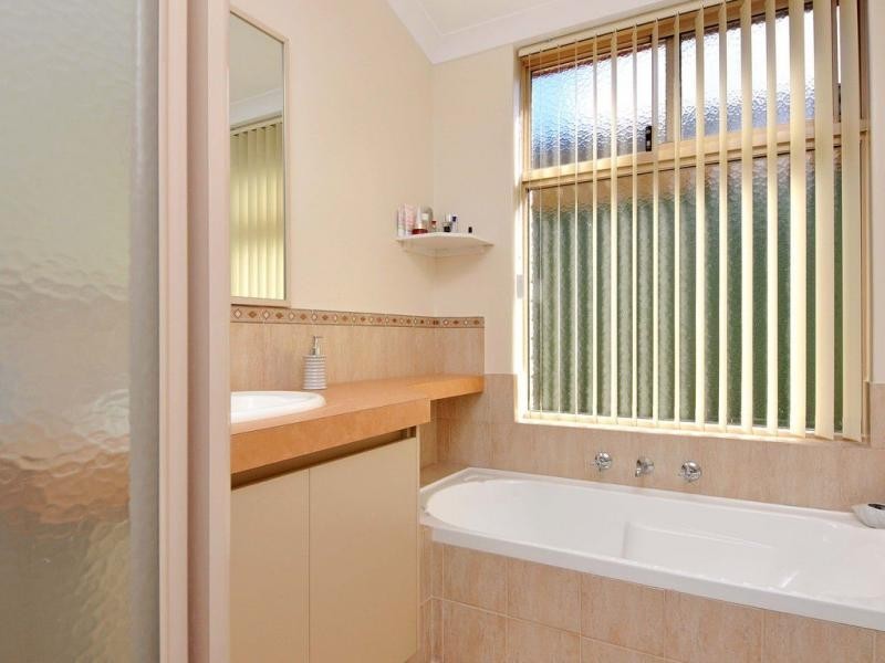 107 Hellfire Drive, Darch WA 6065