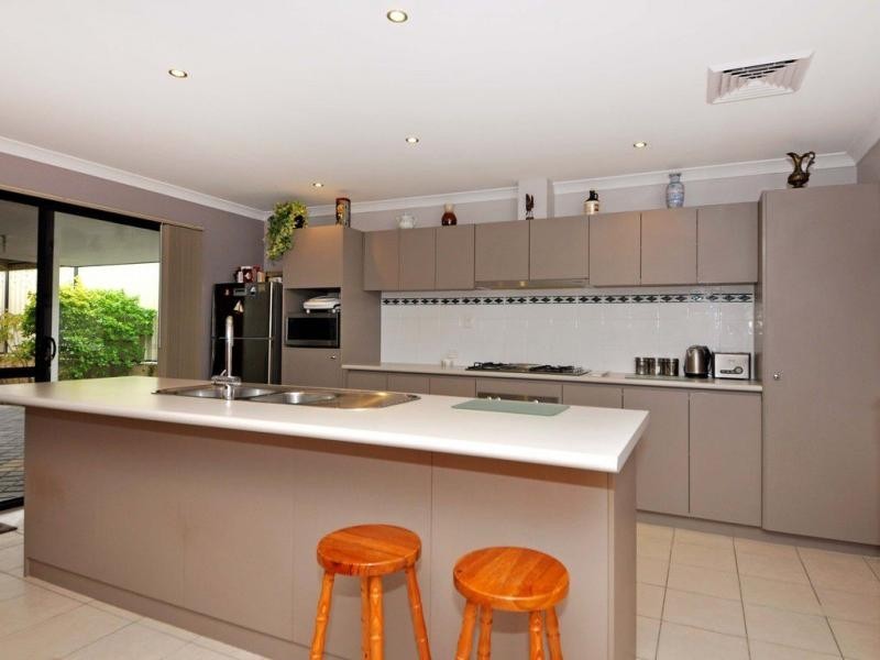 19 Longleaf Drive, Clarkson WA 6030