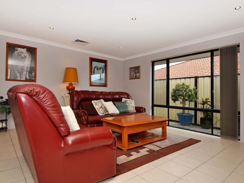 19 Longleaf Drive, Clarkson WA 6030