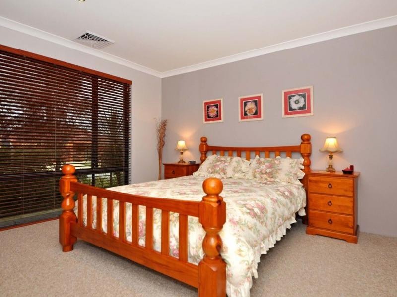 19 Longleaf Drive, Clarkson WA 6030