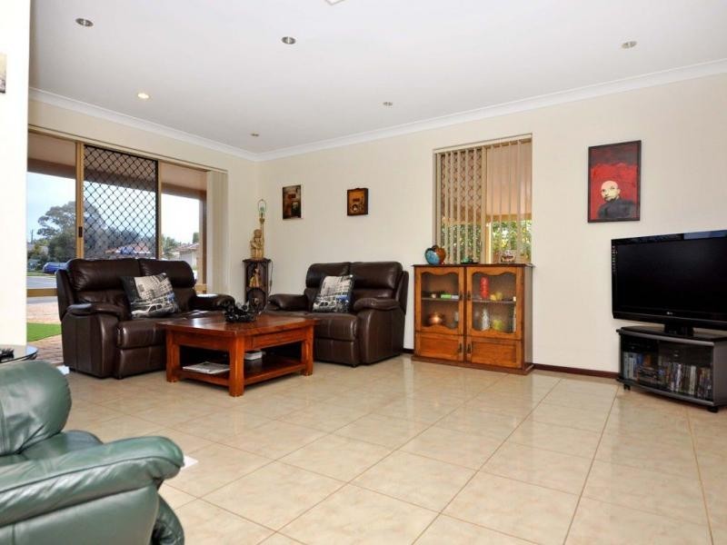 4 Goldbury Street, Duncraig WA 6023