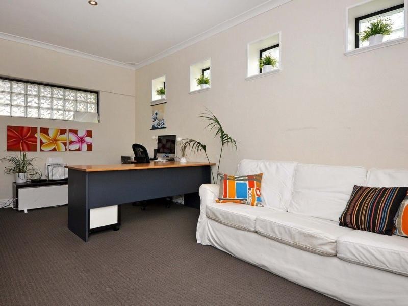 5 Gidgee Place, Duncraig WA 6023