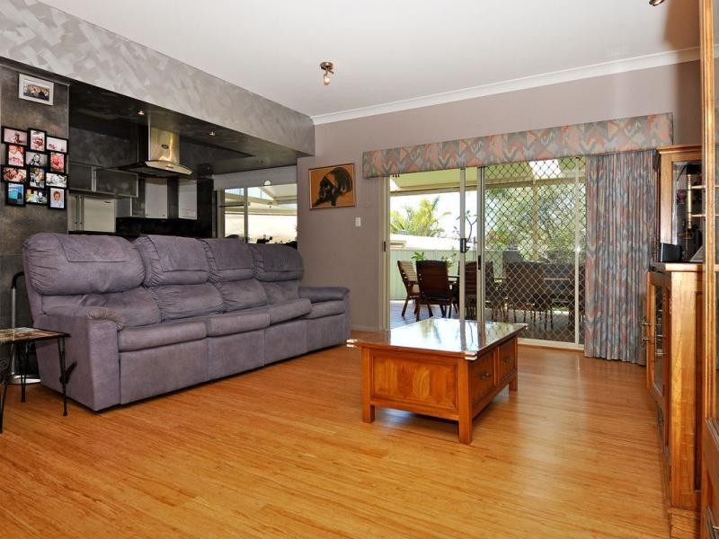 9 Calgary Place, Kingsley WA 6026