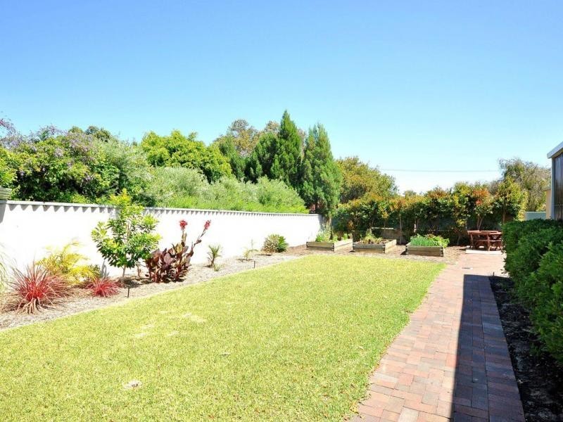 1/17 Westbrook Way, Girrawheen WA 6064
