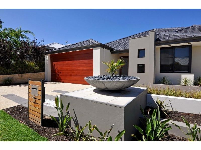 5 Belcastro Way, Madeley WA 6065