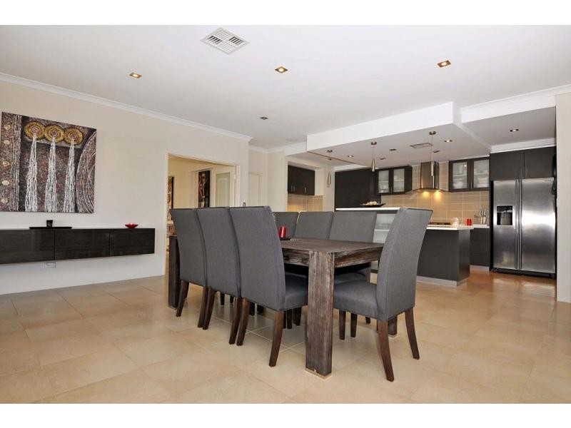 5 Belcastro Way, Madeley WA 6065