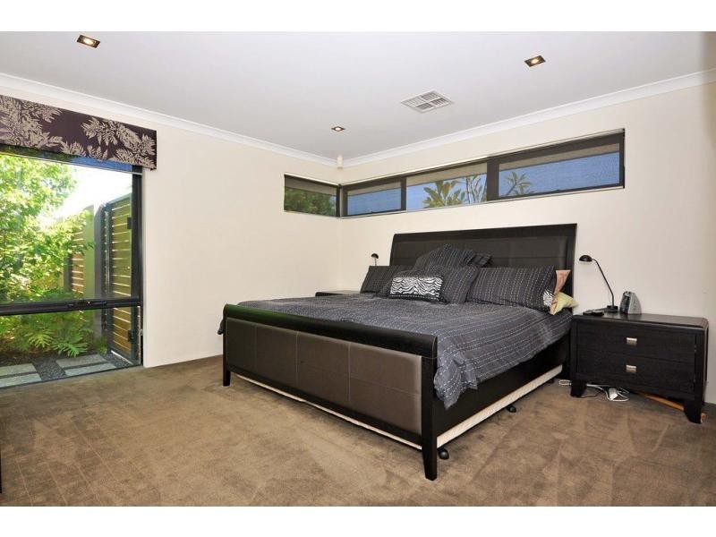 5 Belcastro Way, Madeley WA 6065