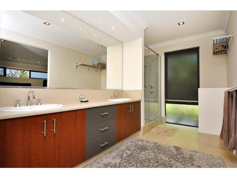 5 Belcastro Way, Madeley WA 6065