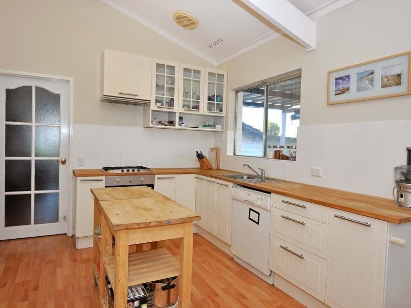 39 Farnley Way, Duncraig WA 6023