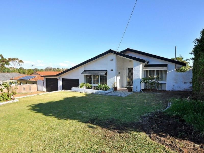 39 Farnley Way, Duncraig WA 6023