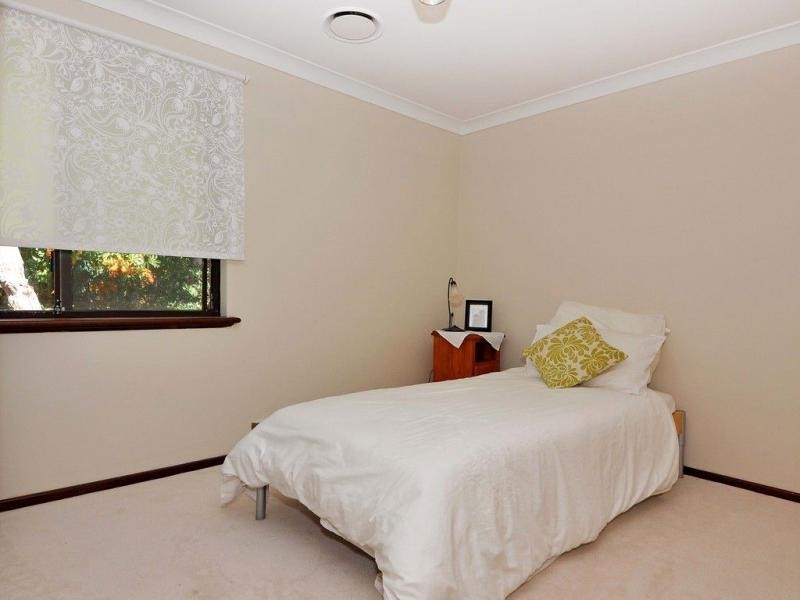 17 Wade Close, Duncraig WA 6023