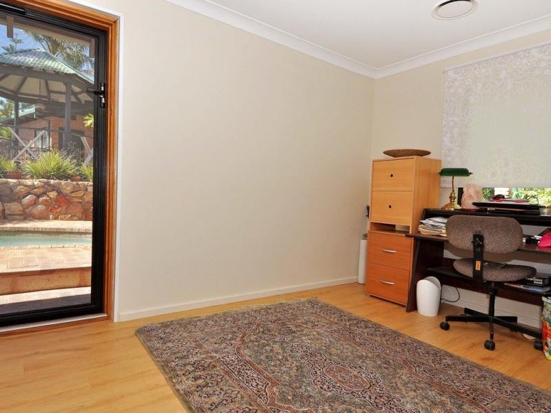 17 Wade Close, Duncraig WA 6023