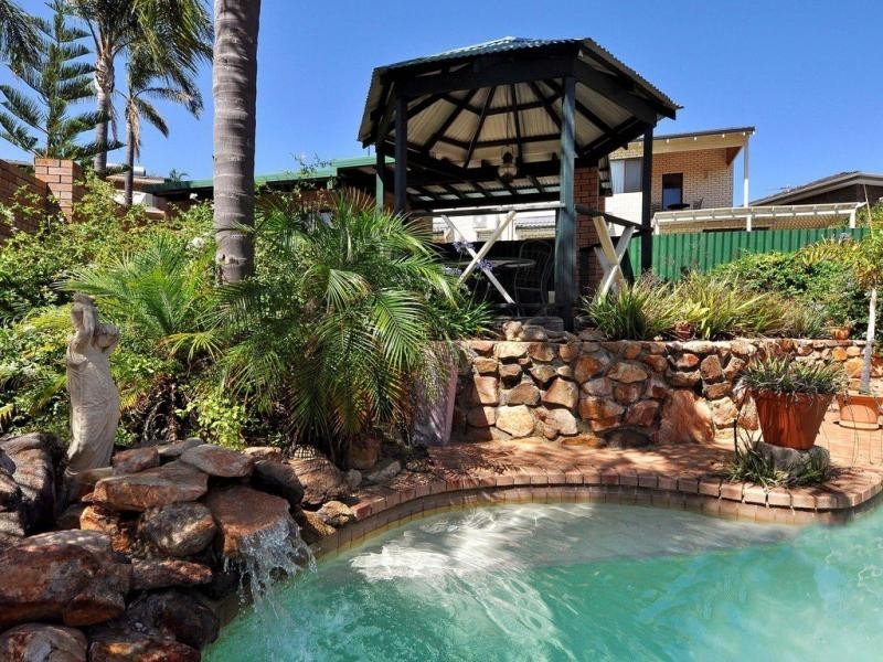 17 Wade Close, Duncraig WA 6023