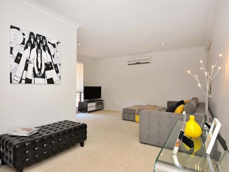 52 Hillwood Avenue, Warwick WA 6024