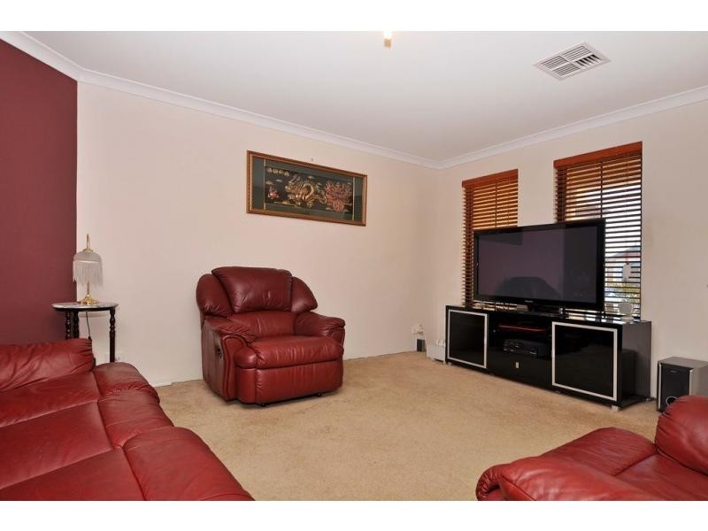 8 Hapuna Street, Butler WA 6036