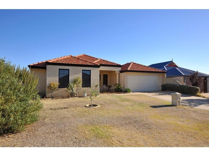 8 Hapuna Street, Butler WA 6036