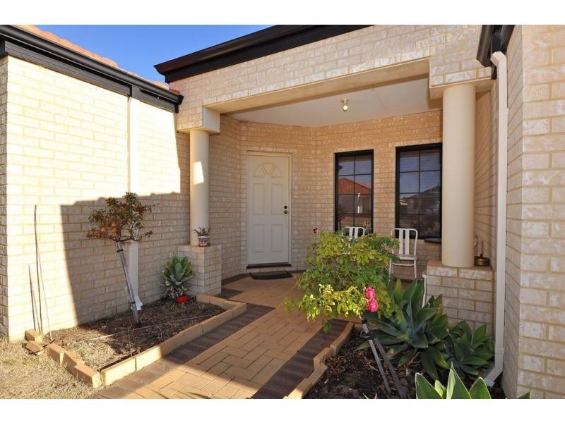 8 Hapuna Street, Butler WA 6036